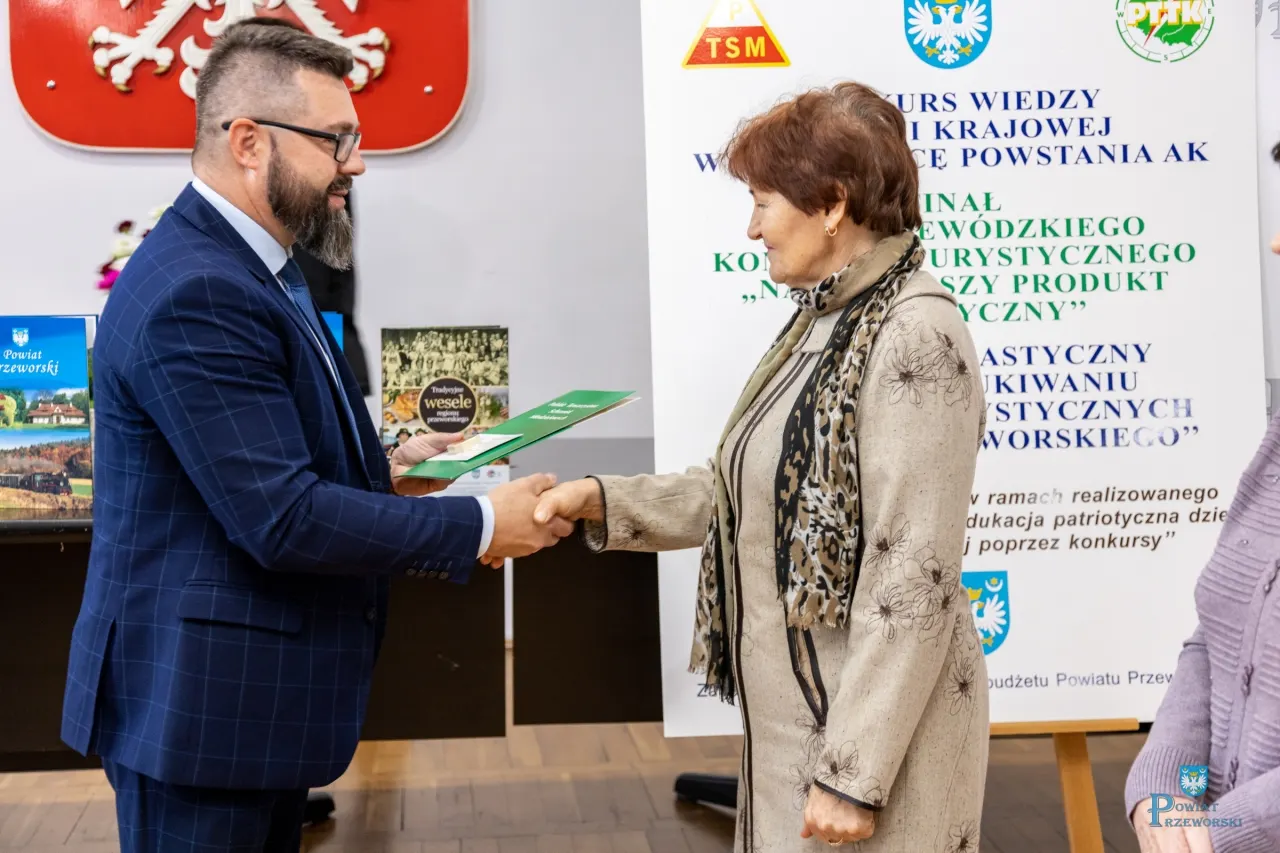 Podsumowanie konkursów oraz Nadania Godności Członka Honorowego Polskiego Towarzystwa Schronisk Młodzieżowych