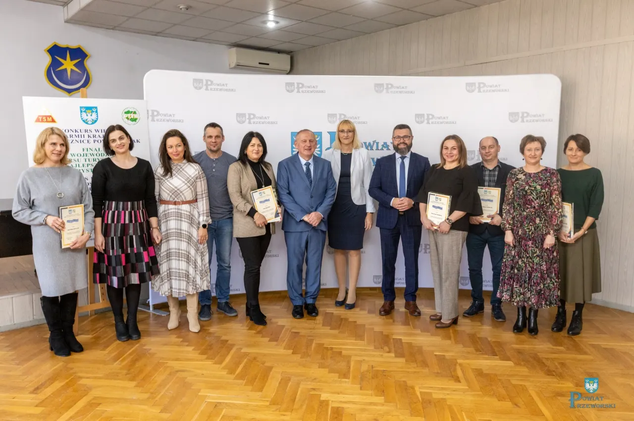 Podsumowanie konkursów oraz Nadania Godności Członka Honorowego Polskiego Towarzystwa Schronisk Młodzieżowych