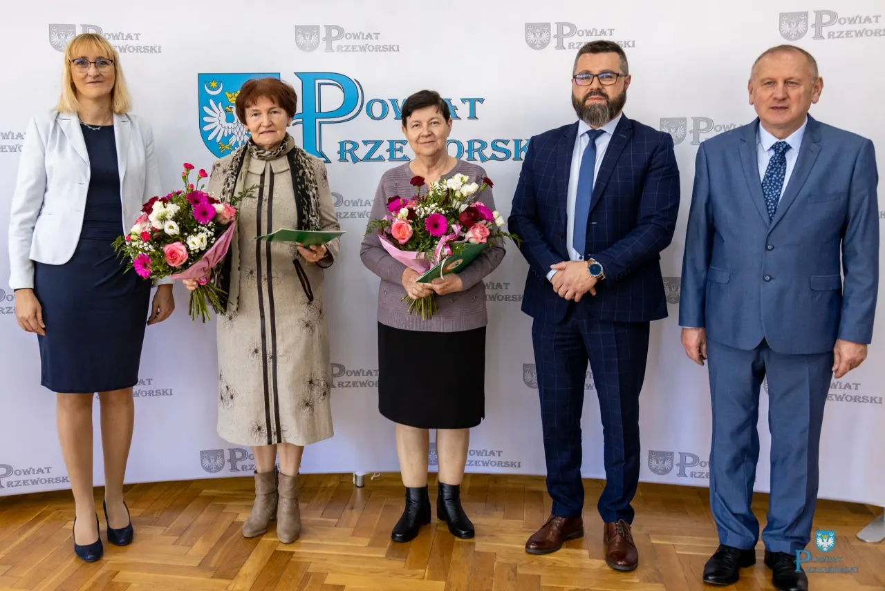 Podsumowanie konkursów oraz Nadania Godności Członka Honorowego Polskiego Towarzystwa Schronisk Młodzieżowych